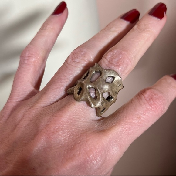 Vintage Heavy sterling silver Brutalist Rustic Goth Mobwife thick Wide Band - Picture 10 of 17